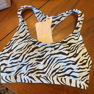 Kessler medium impact sports bra